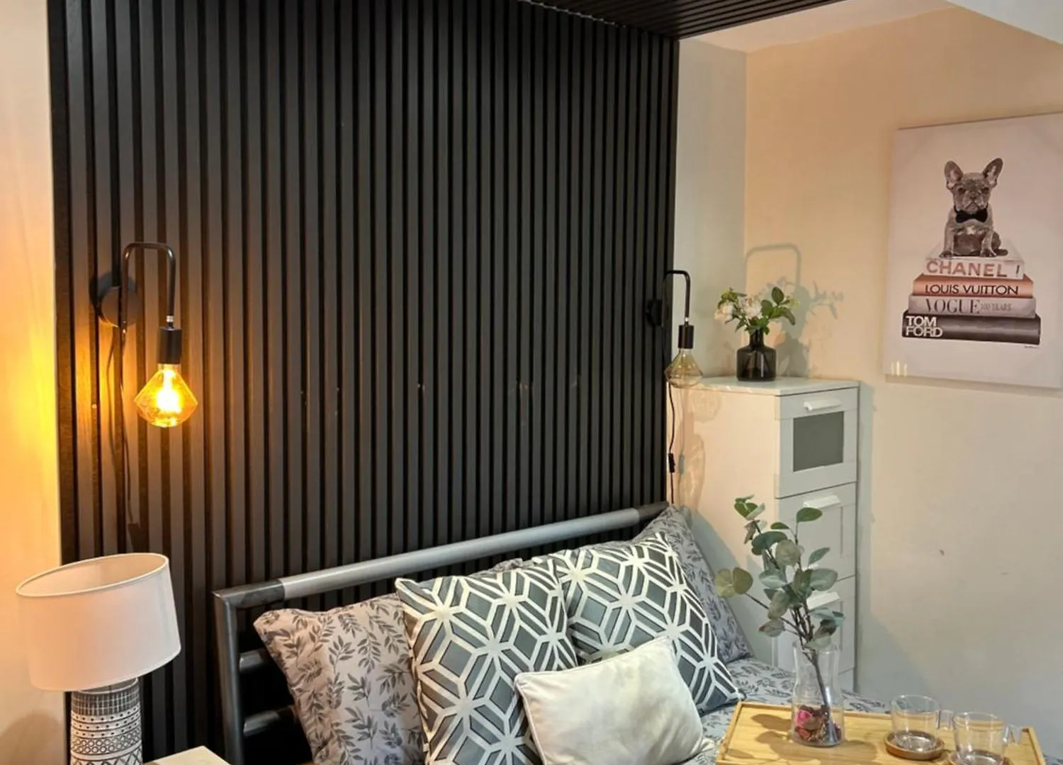Charming City Home, Beside The Serene Ormeau Park Μπέλφαστ