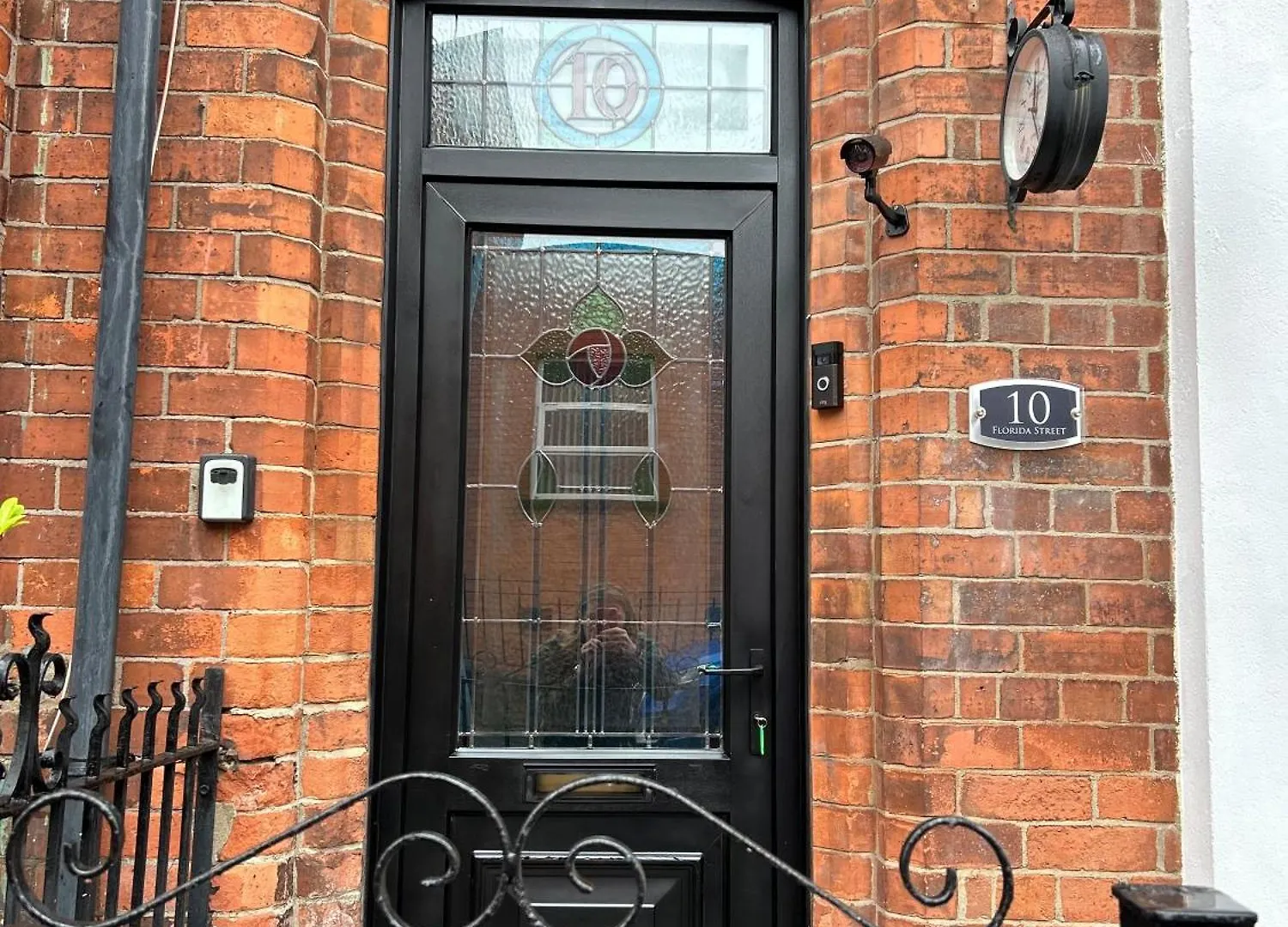 בלפסט Charming City Home, Beside The Serene Ormeau Park 0*,