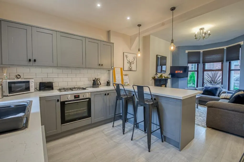 בלפסט Charming City Home, Beside The Serene Ormeau Park