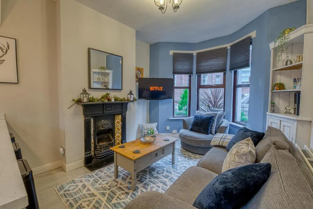 בלפסט Charming City Home, Beside The Serene Ormeau Park בריטניה